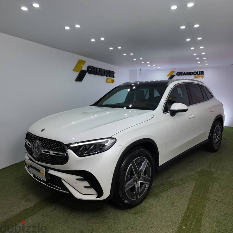 Mercedes-Benz GLC 200 2023 1