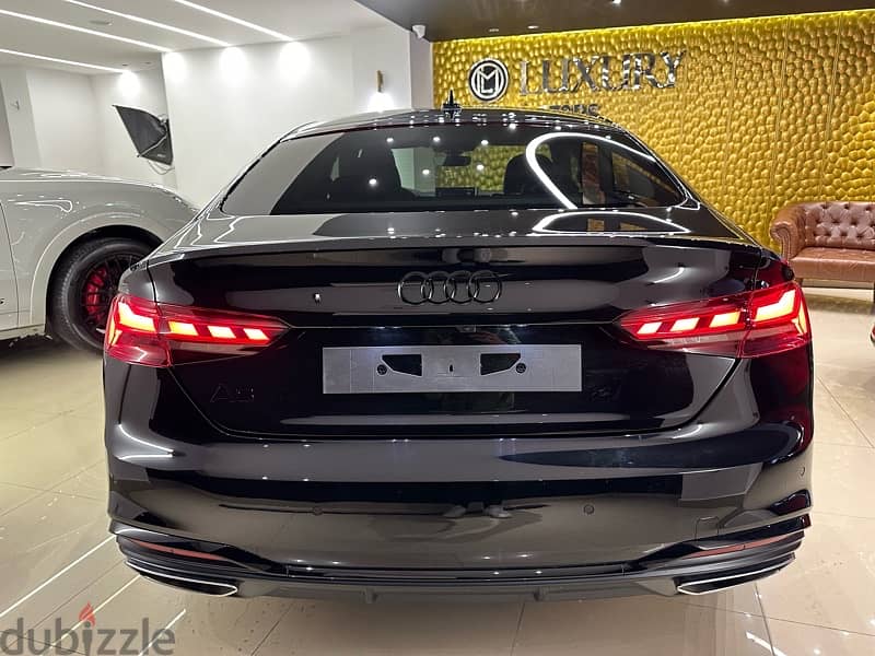 Audi A5 2024 wakil 4