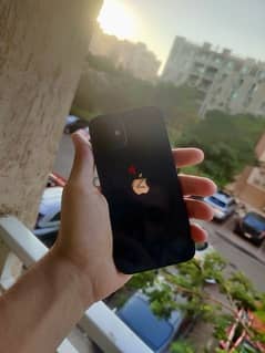 Iphone 12 128G with Box ! ايفون ١٢ معاه العلبة