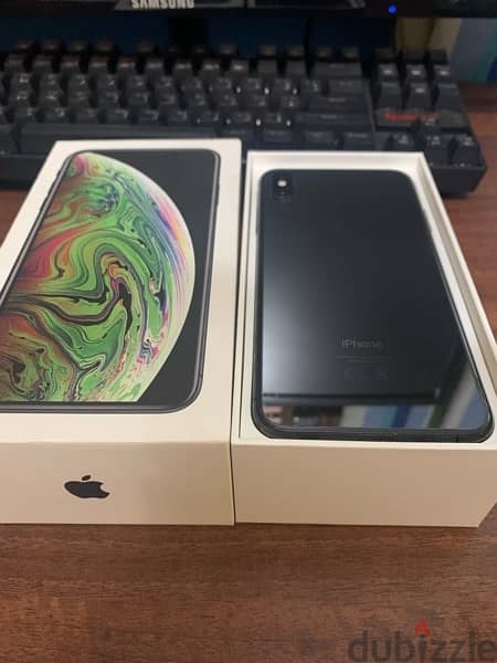 Iphone Xs max 256gb في حالة ممتازة 2