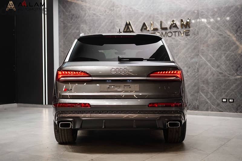 Audi Q7 2024 وكيل 1