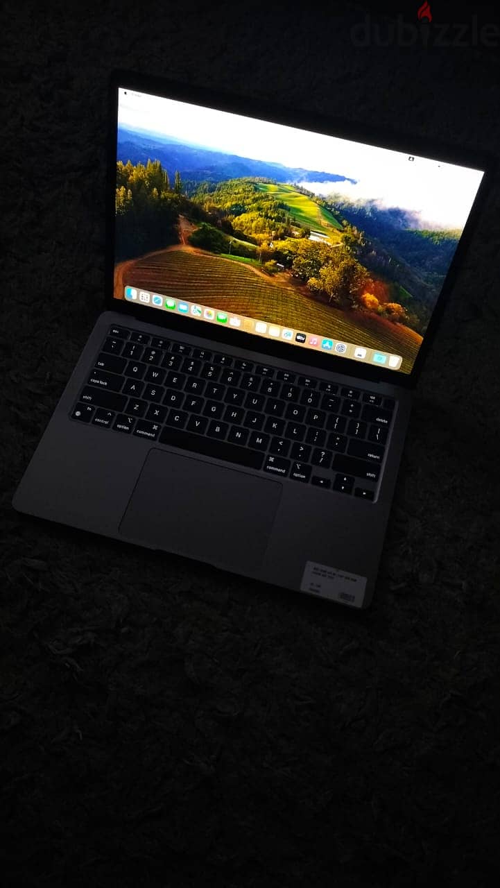 (Like New) Macbook air M1 13.6inch 8gb ram 3