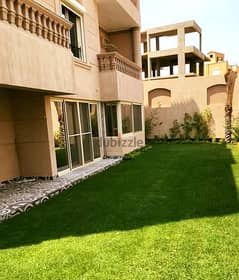 Duplex علي View مفتـوح لجنينــة مساحـة 200م قريب جدا من Water Way