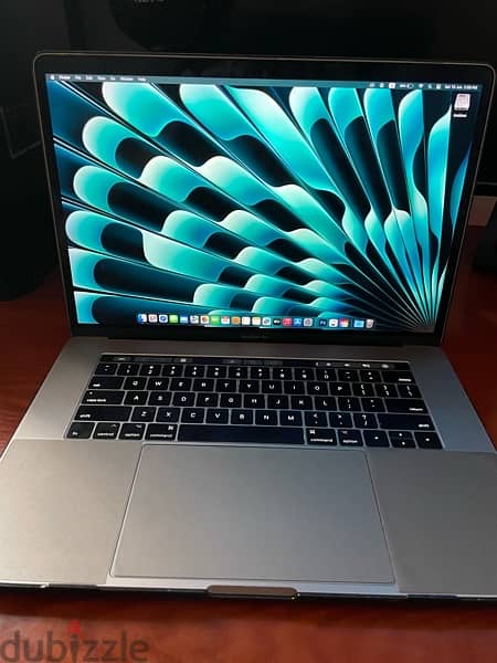 Macbook pro 2017 15 inch 512gb for sale 2