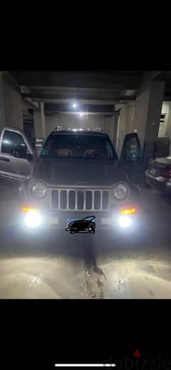 Jeep Liberty 2003 بحاله ممتازه نفس الموتور 0