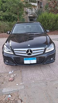 Mercedes-Benz C180 2012 0