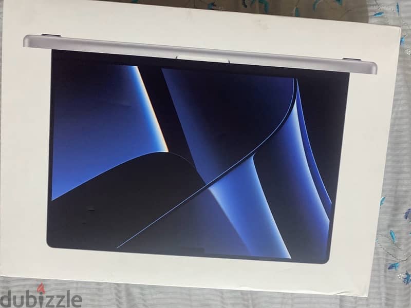 Macbook pro M2 pro 16” 1