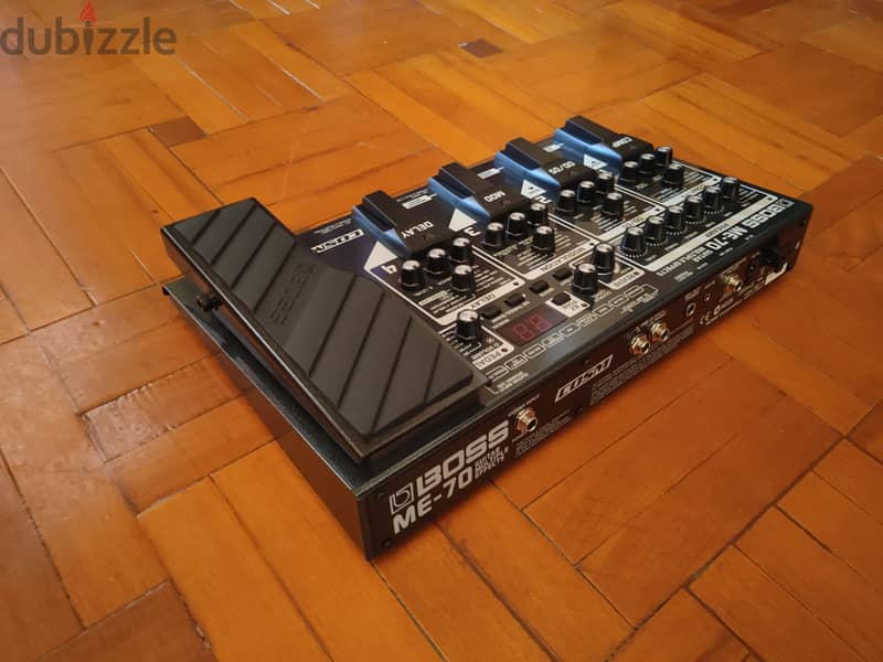 BOSS ME70 Guitar Multi-Effect 2