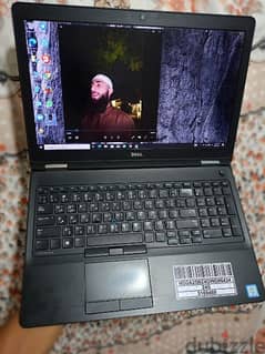 برامات 16 وكارتين شاشه i7