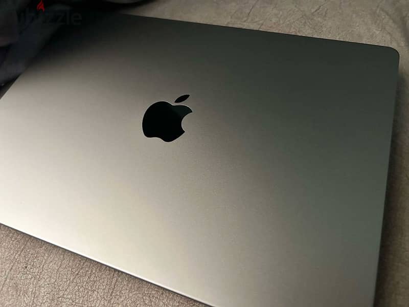 MacBook Pro M3 512GB استخدام قليل جدااا 0