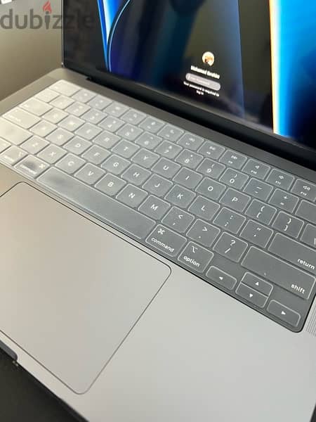 MacBook Pro M3 512GB استخدام قليل جدااا 6