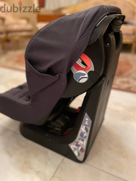 Chicco car seat in a great condition 2