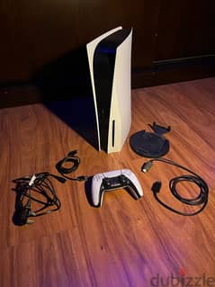 PlayStation 5 Used in great condition بلايستيشن ٥ مستعمله حاله ممتازه