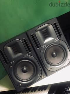 Behringer Truth B3030A Studio Monitors سماعات أستديو 0