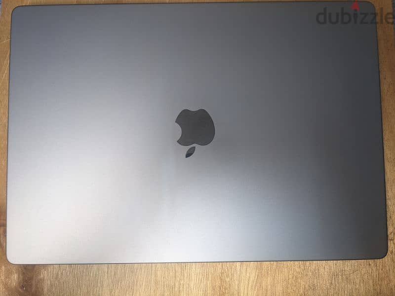 Macbook 16 M1 pro 32GB Ram 1TB 1