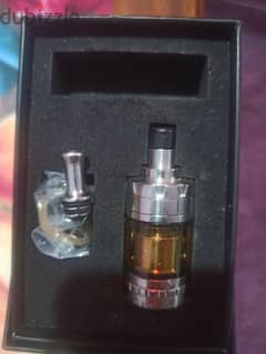 tank vape and battery  تانك فيب اكسبروميزر v4 وعدد 3 بطارية 0