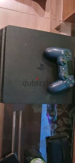 playstation 4 500 gb with blue controller