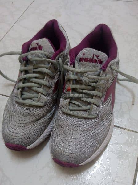 diadora shoes size 37  شوز ديادورا 5