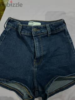 short from bersheka size 32