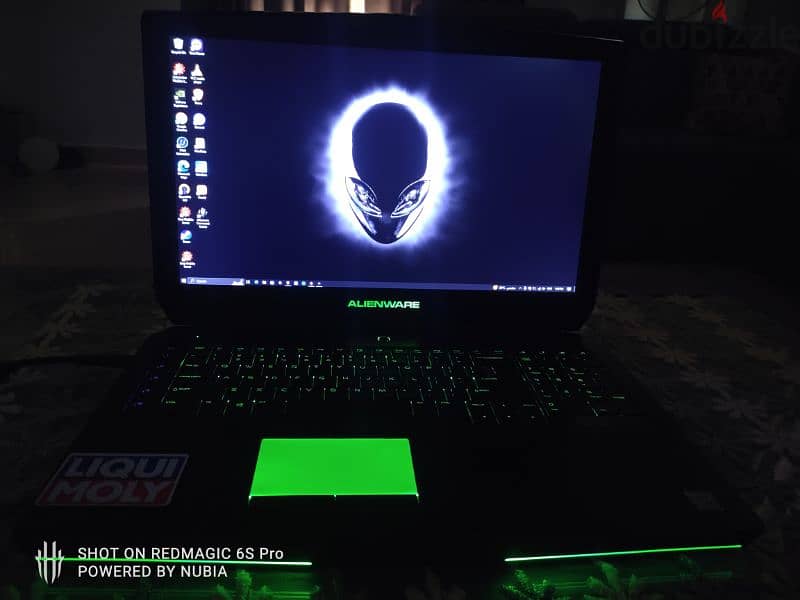 Alienware 17 R3 Gaming Laptop 0