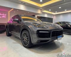 Porsche Cayenne GTS 2022 0