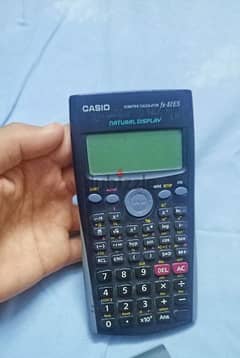 آلة حاسبة casio fx-82es