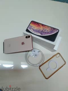 iPhone xs max goid 256g 0