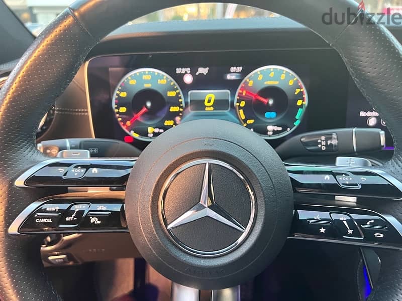 Mercedes-Benz E300e AMG 2023 6