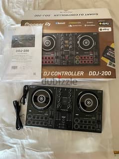 DDJ - 200 (used like new)