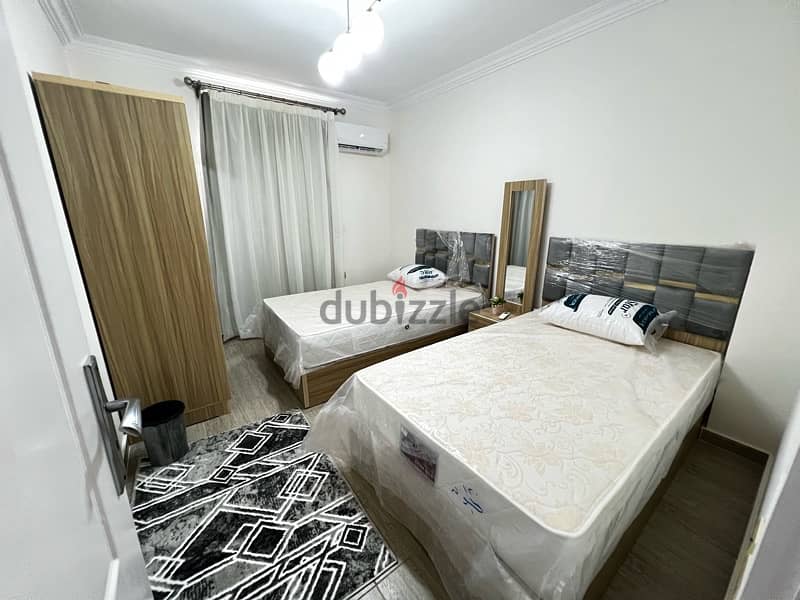 شقه مفروش للايجار اليومي أقل سعر فى الماركت الشيخ زايد Fully Furnished 1