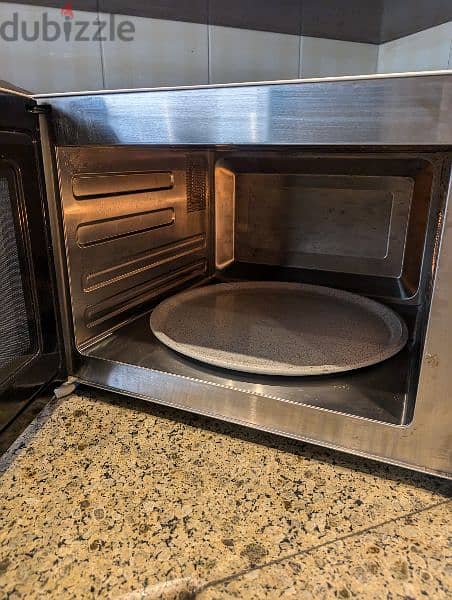 ميكرويف و فرن كهربائي في واحد  - microwave and convection oven 1