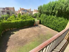 فيلا للايجار فى ميفيد التجمع الخامس / موقع متميز / بالتكيفات و المطبخ Villa For Rent Prime Location in Mivida