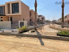 تاون هاوس كورنر للبيع في سوديك إيست نيو هيليوبلبس استلام فوري بمقدم و اقساط  Town house corner for sale insodic east 0