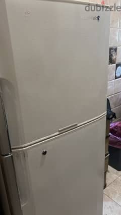 ثلاجة وايت وايل white whale fridge 0