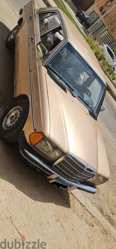 Mercedes-Benz 200 1982 0