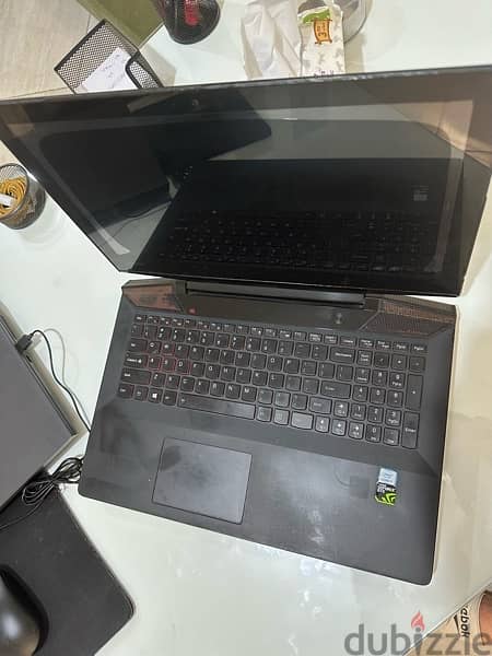 Lenovo Y700 15ISK Gaming Laptop 5