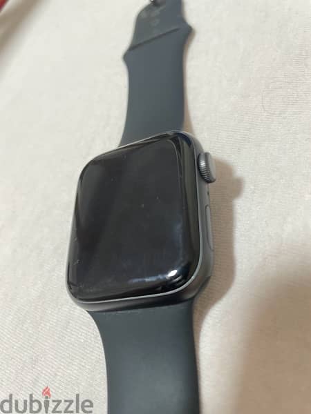 Apple Watch SE 44 mm case with GPS 1