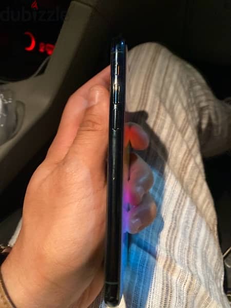 iPhone 11 pro 265gb 3