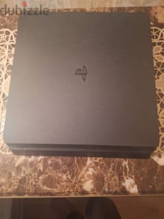 ps4 slim 1tb excellent condition no scratches + 2 controllers original 0