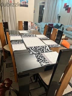 Dining table for sale 0