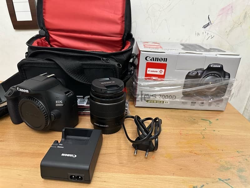 Canon EOS 2000D DSLR camera with EFS with 18-55mm III lens kit 1