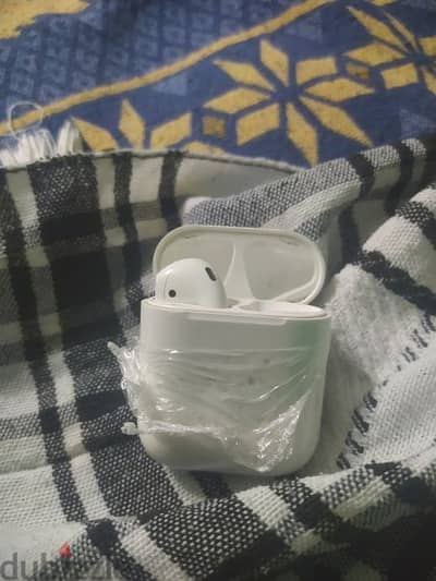 box airpods