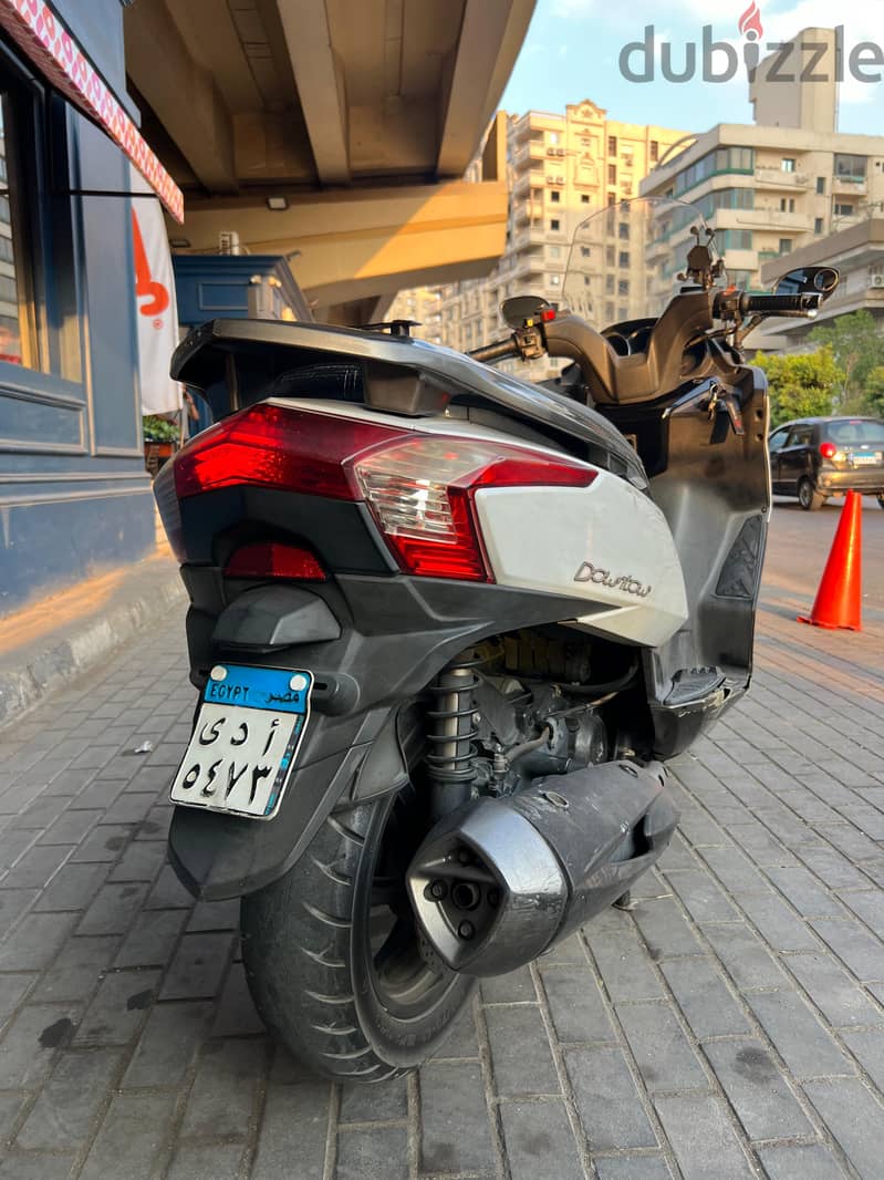 kymco downtown 300i abs scooter كيمكو سكوتر 300 سي سي 5