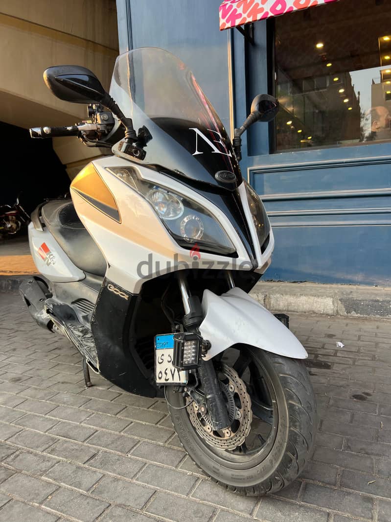 kymco downtown 300i abs scooter كيمكو سكوتر 300 سي سي 6