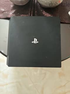 PlayStation 4 pro 0