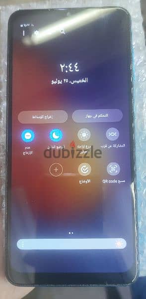 mobile samsung M12 4