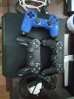 ps4 500gb slim with 3 controllers