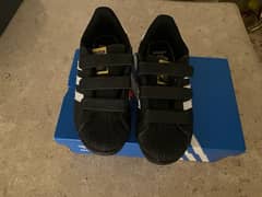 Adidas balck shoes 0