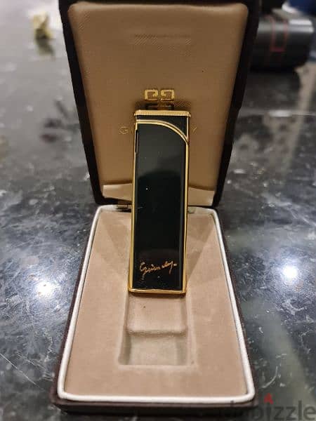 Givenchy lighter rare ولاعة نادرة اصدار خاص 3