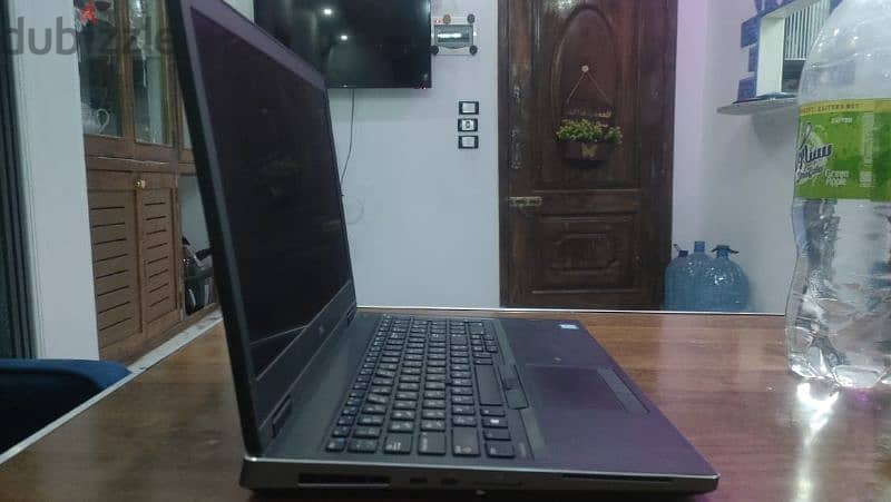 DELL Precision 7530 4